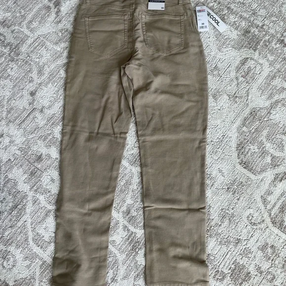32 Degrees Tan Sweatpants Jeans - Picture 5 of 5